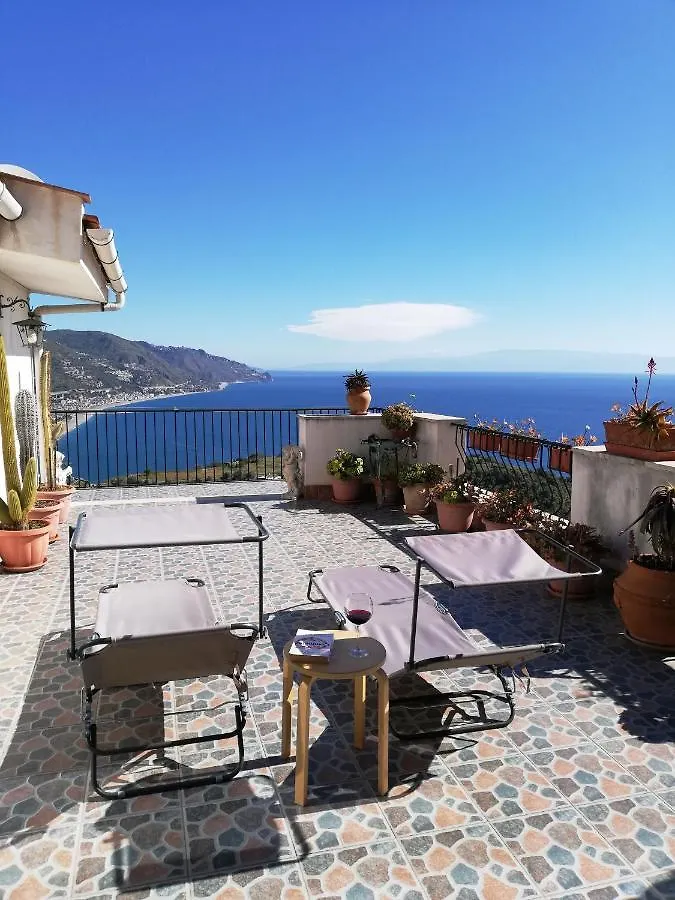 Apartmán Il Normanno, Appartamento Con Panorama Mozzafiato Taormina